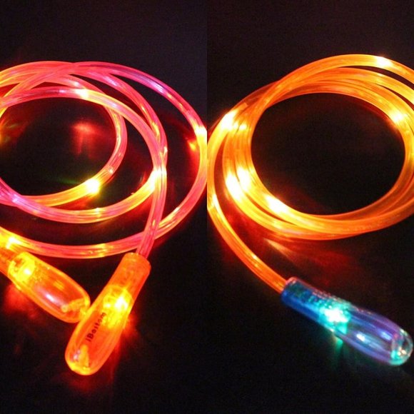 2 LED Light Up Jump Ropes - Picture 4 of 13